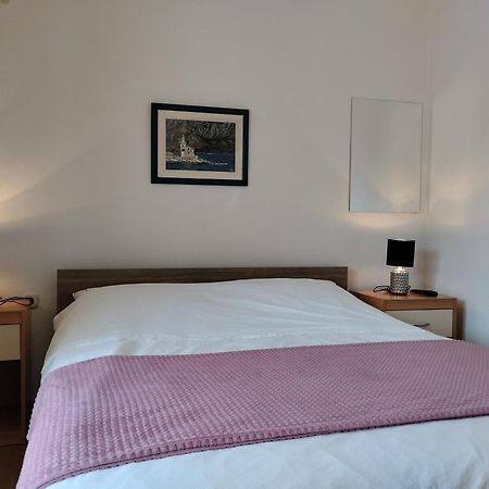 Apartments Andrea 德尔韦尼克 外观 照片